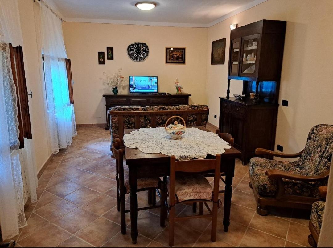 Da Pietro Villa Bagni di Lucca Buitenkant foto
