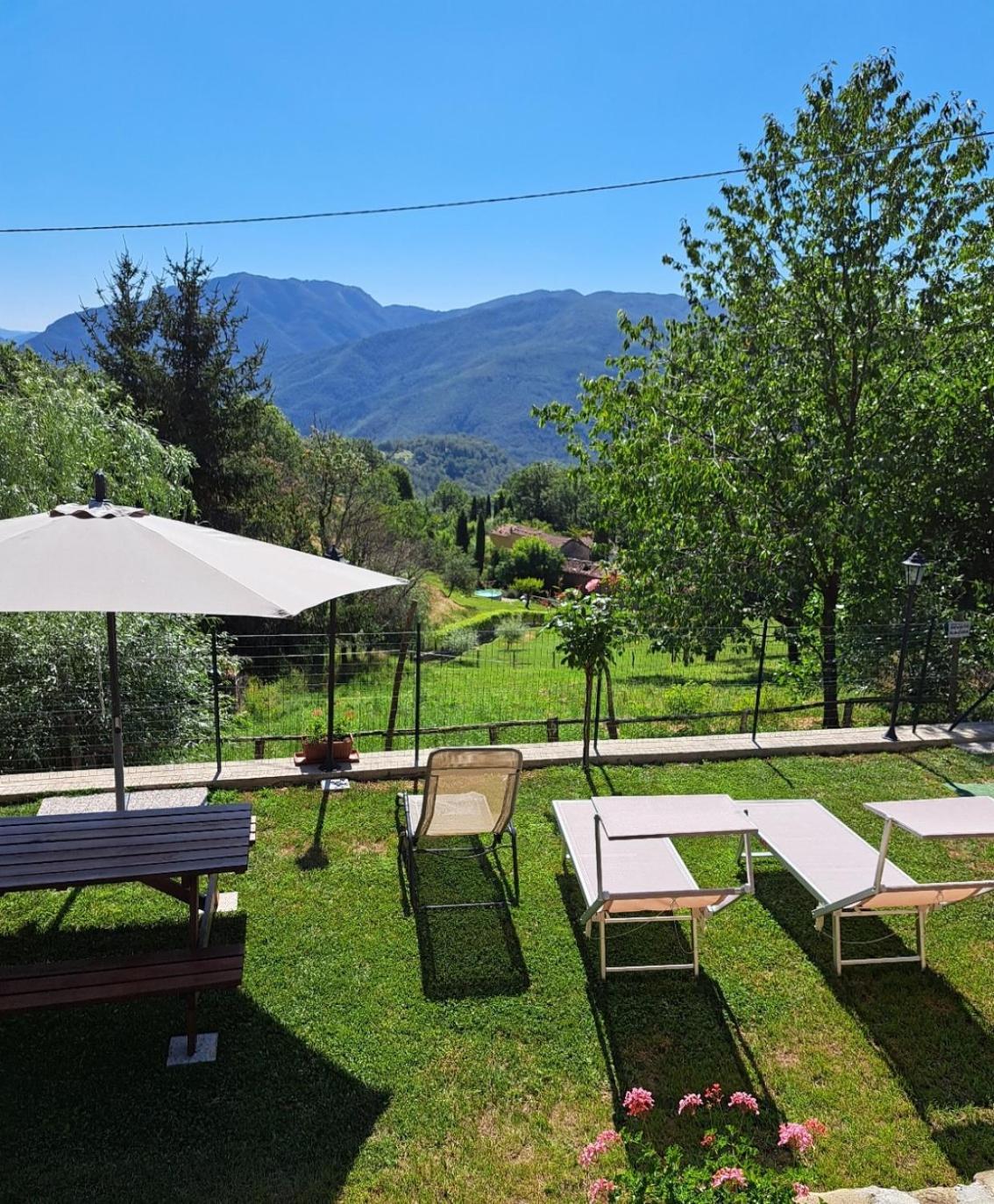 Da Pietro Villa Bagni di Lucca Buitenkant foto